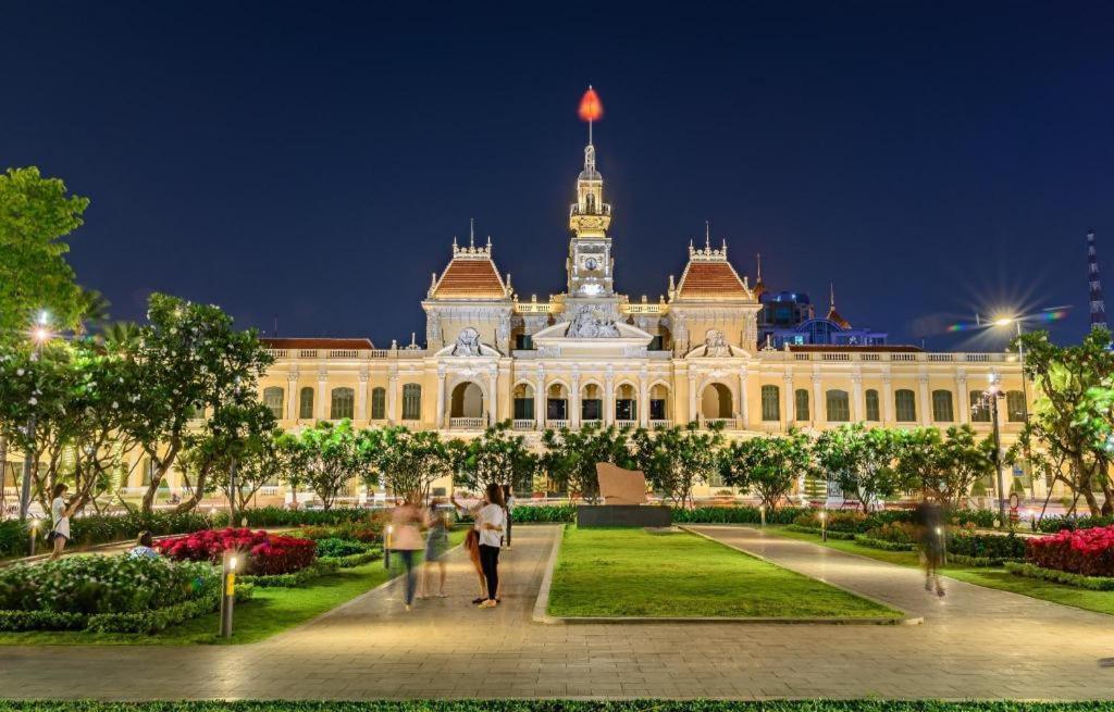 The White Hotel 8A Thai Van Lung Ho Chi Minh Zewnętrze zdjęcie