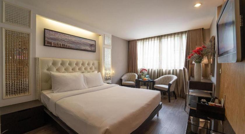 The White Hotel 8A Thai Van Lung Ho Chi Minh Zewnętrze zdjęcie